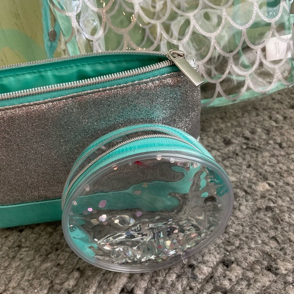 Set of 3 Beautiful Mermaid Bags for Beach Days/Makeup - Picture 10 of 11